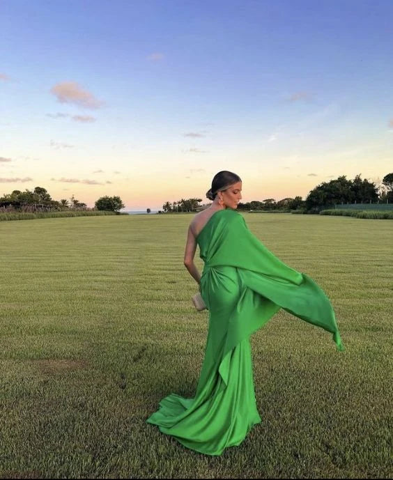 Elegant Sheath One-Shoulder Long Sleeve Ruched Slit Emerald Green Floor-Length Evening Dress