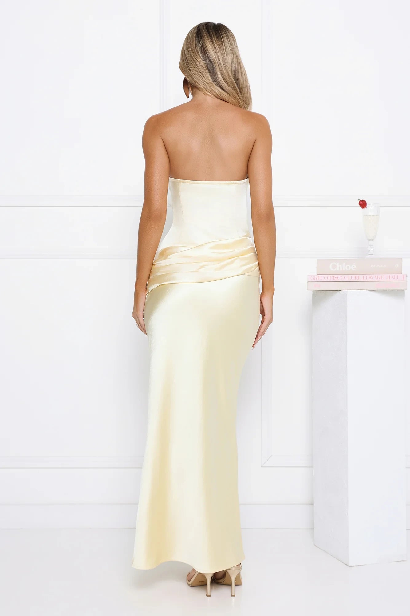 Elegant Sheath Strapless Draped Fitted Light Yellow Floor-Length Prom Dress