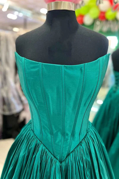 Emerald Green A-Line Prom Dress Strapless Lace-Up Back