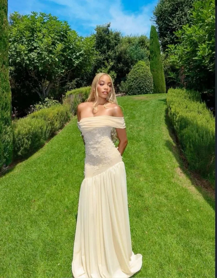 Ethereal Asymmetrical Off Shoulder Sleeveless Lace Beige Floor-Length Prom Dress For Women Custom