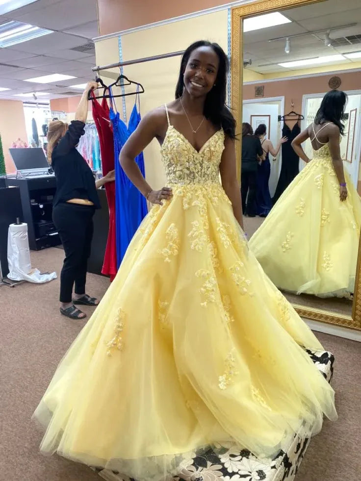 Ethereal Ballgown Deep V-Neck Sleeveless Embroidered Tulle Yellow Floor-Length Prom Dress for Women