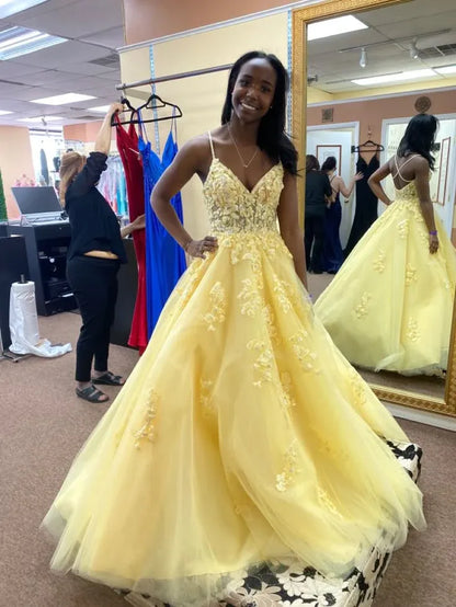 Ethereal Ballgown Deep V-Neck Sleeveless Embroidered Tulle Yellow Floor-Length Prom Dress for Women