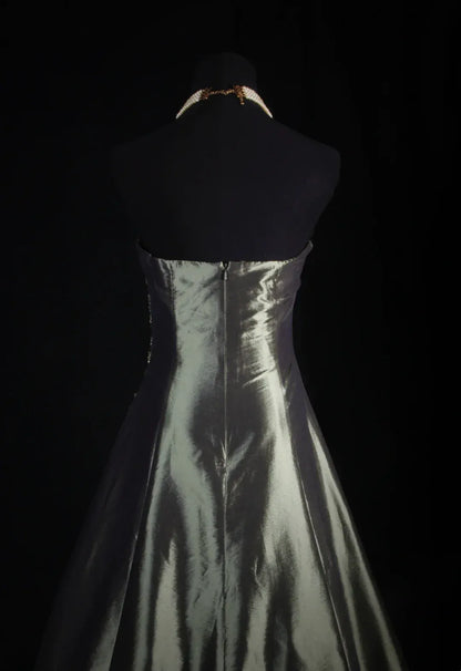 Exquisite A-Line Strapless Sleeveless Pleated Satin Floor-Length Prom Dress