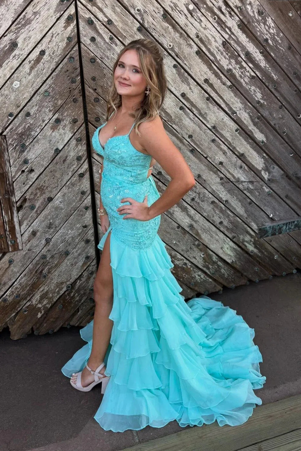 Exquisite Mermaid V Neck Sleeveless Chiffon Appliques Floor-Length Prom Dress