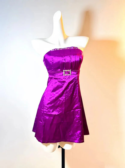 Exquisite Sheath Strapless Sleeveless Pleated Satin Short-Mini Homecoming Dress
