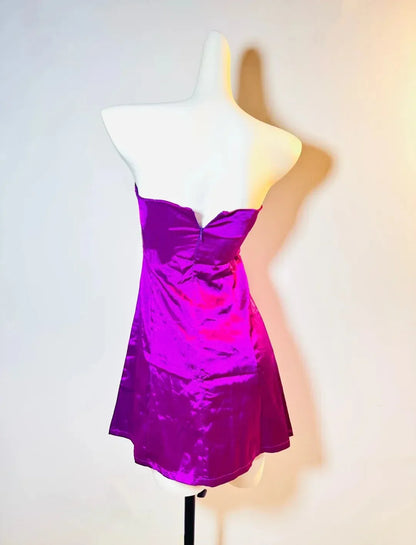 Exquisite Sheath Strapless Sleeveless Pleated Satin Short-Mini Homecoming Dress