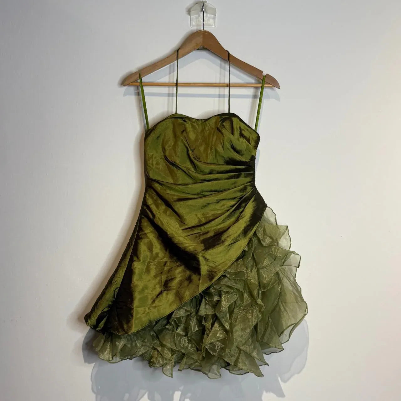 Fashion A-Line Spaghetti Straps Sleeveless Pleated Satin Short-Mini Homecoming Dress