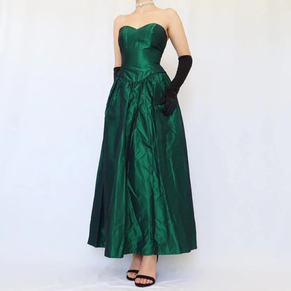 Fashion A-Line Strapless Sleeveless Pleated Satin Floor-Length Prom Dress