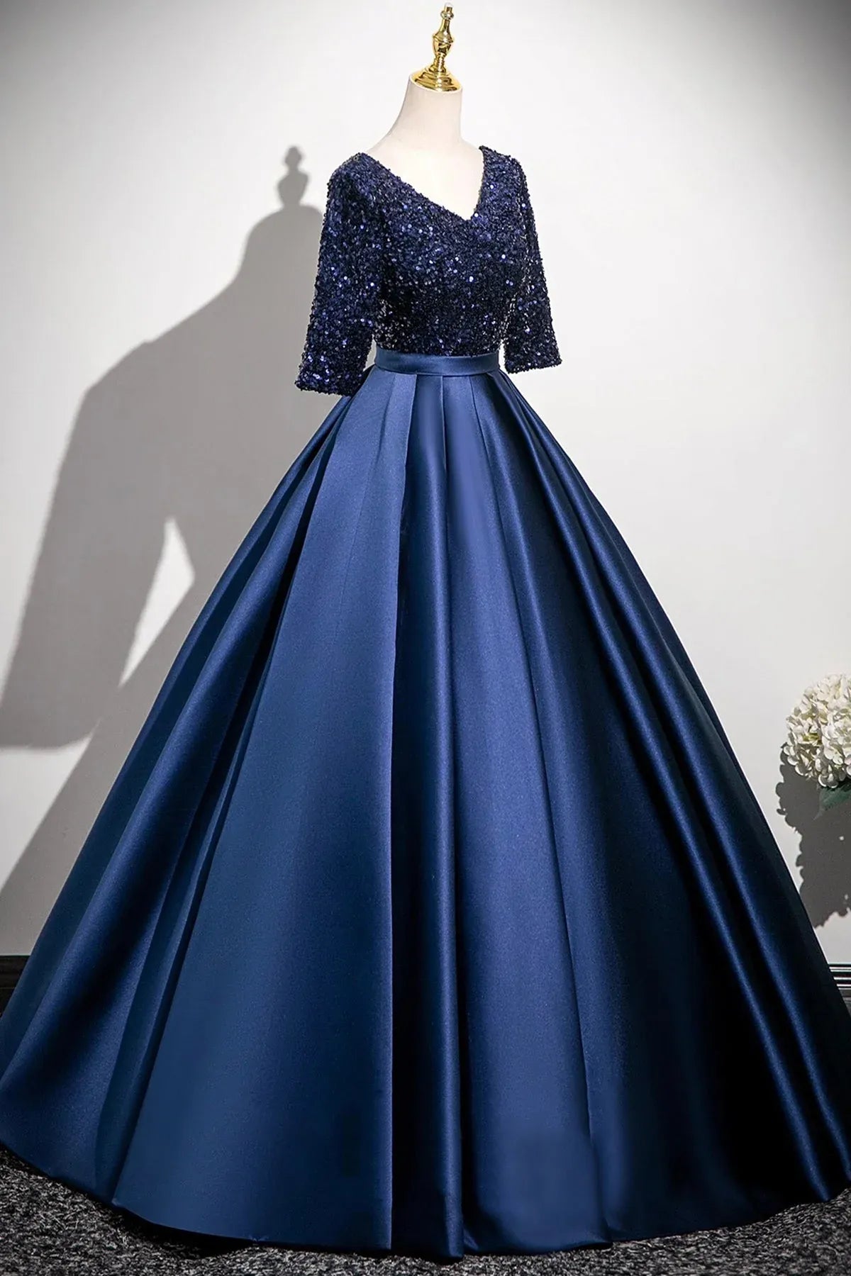 Fashion A-Line V-Neck 1/2 Sleeve Lace Up Floor-Length Prom Dress
