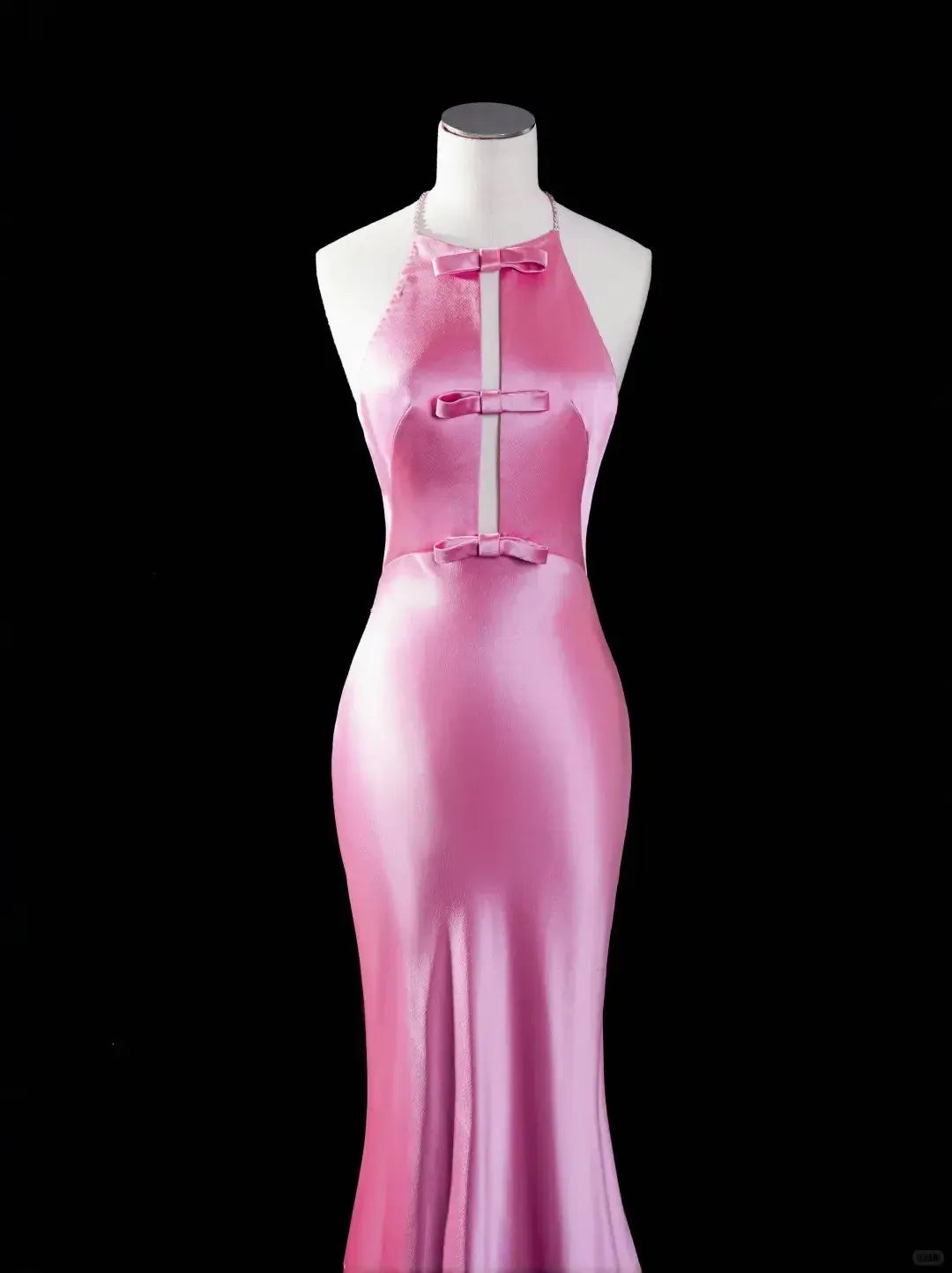 Fashion Mermaid/Trumpet Halter Neck Sleeveless Pleated Floor-Length Prom Dress