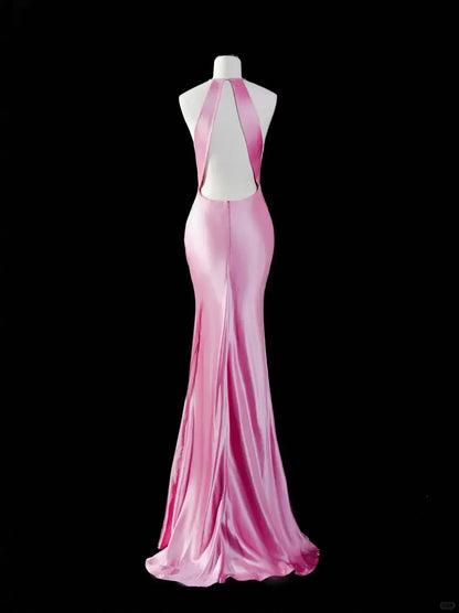 Fashion Mermaid/Trumpet Halter Neck Sleeveless Pleated Floor-Length Prom Dress