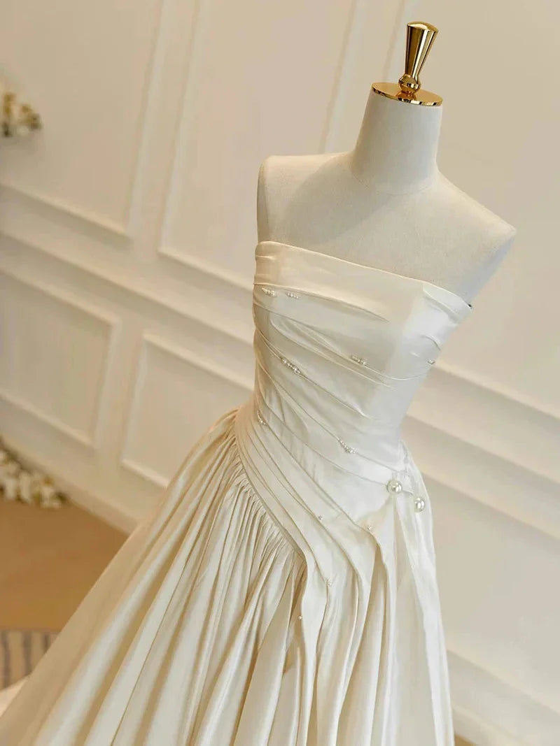 Fashionable A-Line Strapless Sleeveless Crisscross Back Chapel Train prom dress for women