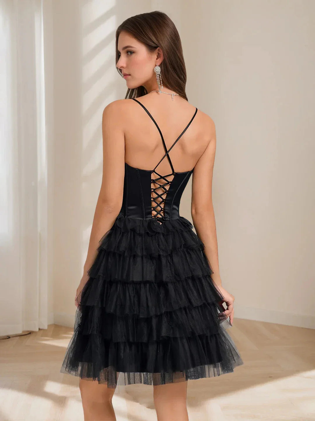 Fashionable A-Line V Neck Sleeveless Lace Up Knee-Length Homecoming Dress for ladies