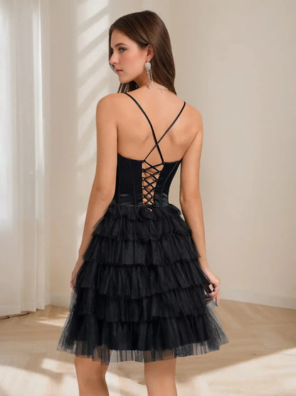 Fashionable A-Line V Neck Sleeveless Lace Up Knee-Length Homecoming Dress for ladies