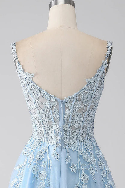 Glamorous A-Line Spaghetti Strap Sweetheart Lace Applique Tulle Prom Dress With Train