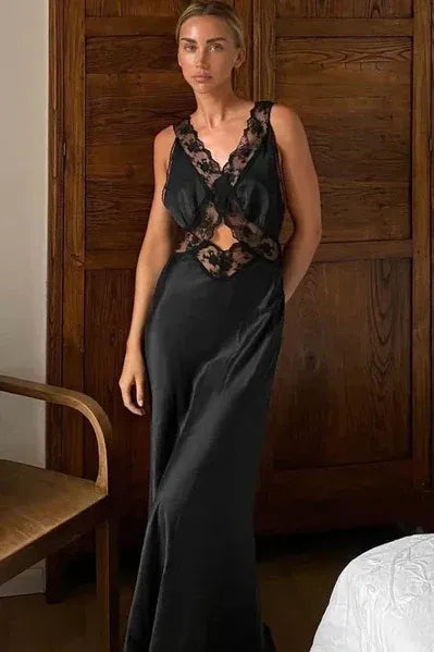 Glamorous Mermaid V-Neck Lace Applique Backless Satin Evening Maxi Dress