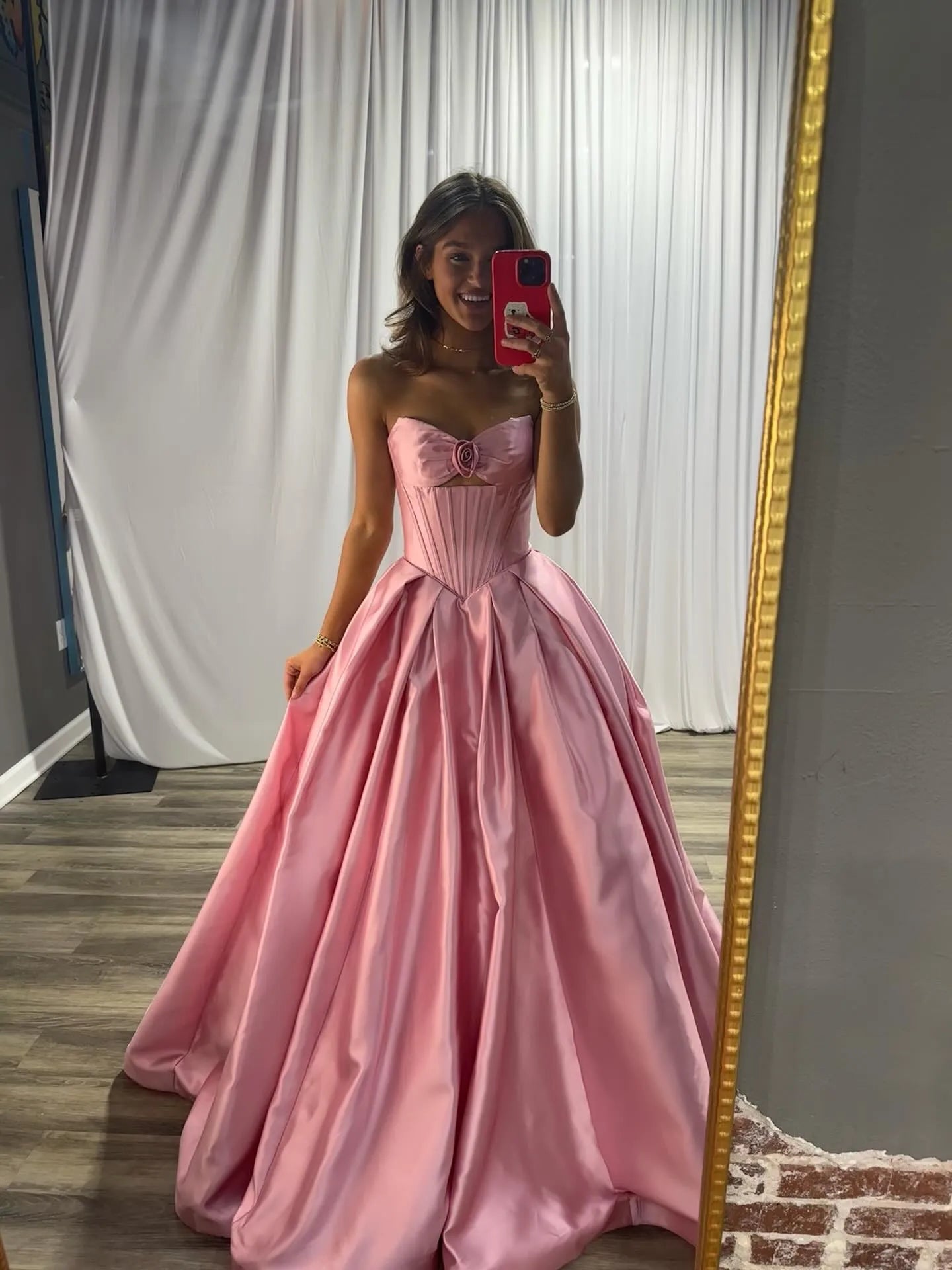 Glamorous Strapless Sweetheart Corset Lace-Up Back Satin Ball Gown