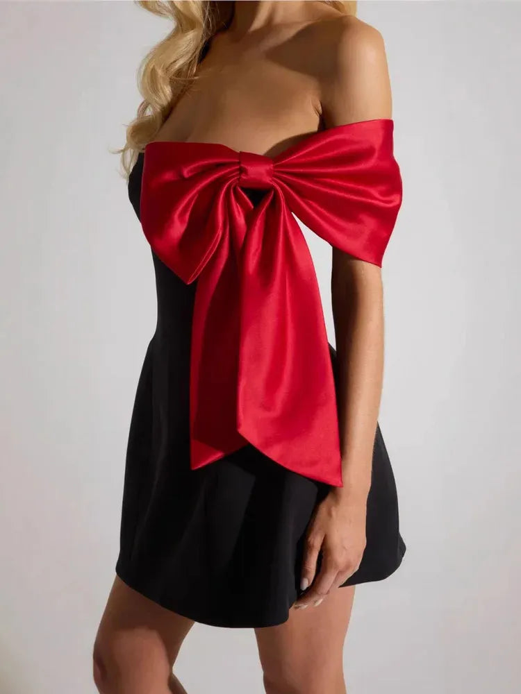 Glamorous A-Line Off-the-Shoulder Bow Black Mini Homecoming Dress Hot Sale