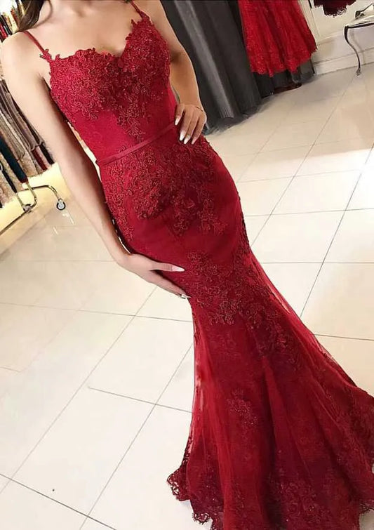 Glamorous Lace Long Evening Dress Burgundy Sweetheart Sleeveless Party Gown for Women