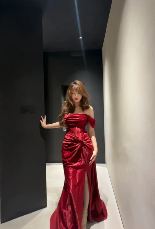Glamorous Mermaid Off-Shoulder Sleeveless Ruched Red Long Prom Dress for Women Hot Sale