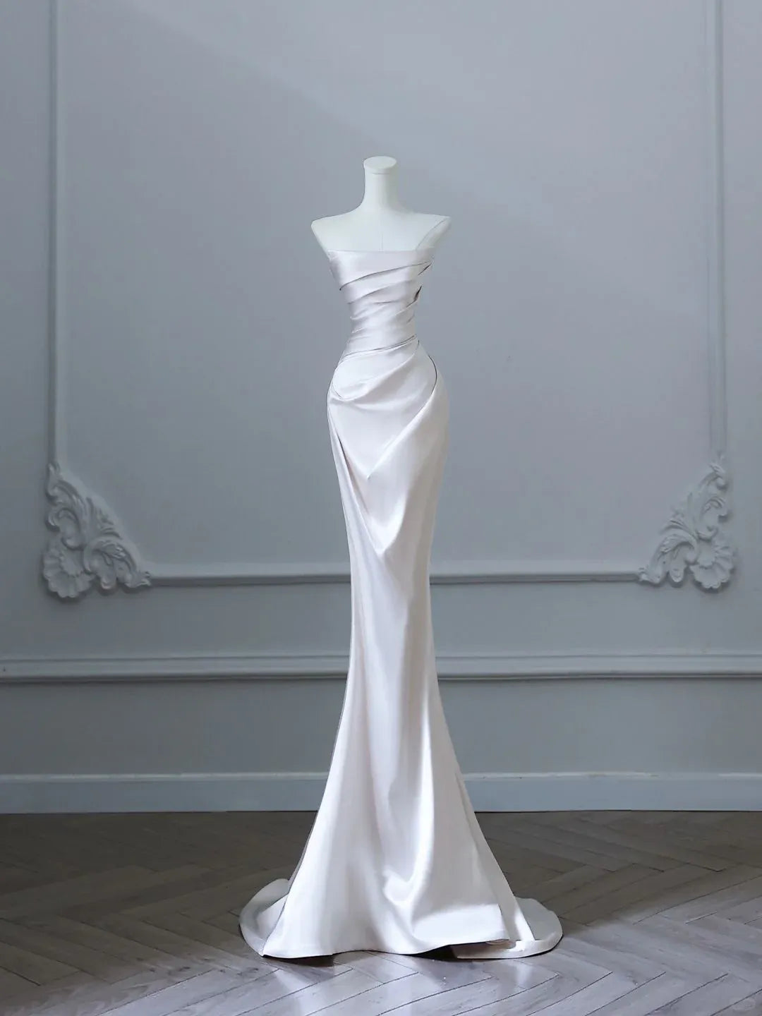 Glamorous Mermaid Strapless Ruched Ivory Floor-Length Prom Dresses