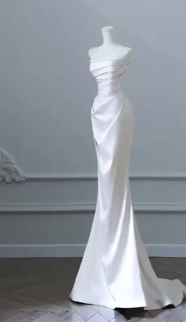 Glamorous Mermaid Strapless Ruched Ivory Floor-Length Prom Dresses