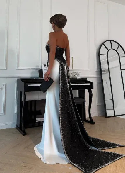 Glamorous Mermaid Strapless Sleeveless Beaded Black White Maxi Prom Dress for Women Custom