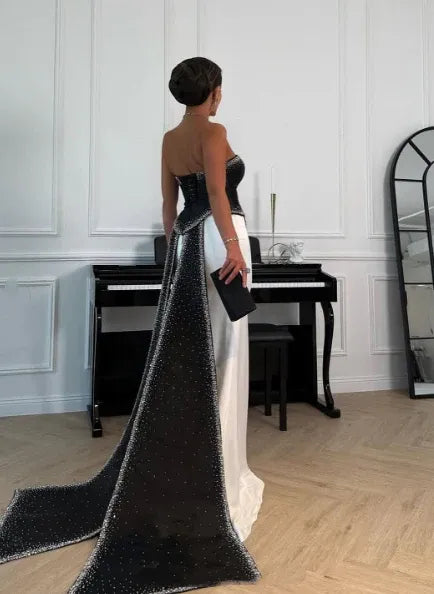 Glamorous Mermaid Strapless Sleeveless Beaded Black White Maxi Prom Dress for Women Custom
