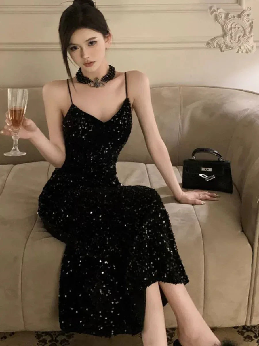 Glamorous Sheath V-Neck Sleeveless Sequin-Accented Black Midi Prom Dress for Women hot sale