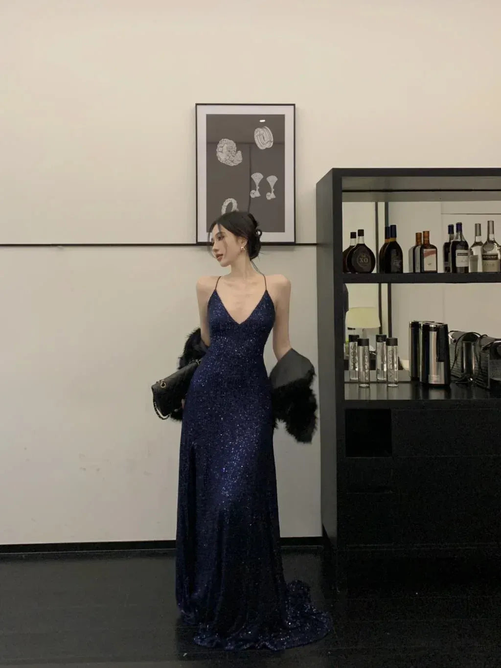 Glamorous Sheath V-Neck Sleeveless Sequin-Accented Navy Maxi Prom Dress for Women hot sale