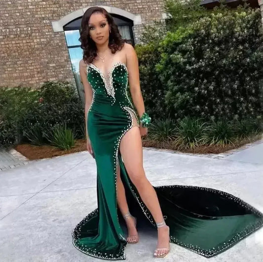 Glamorous Velvet Train Evening Dress Emerald Sweetheart Strapless for Women