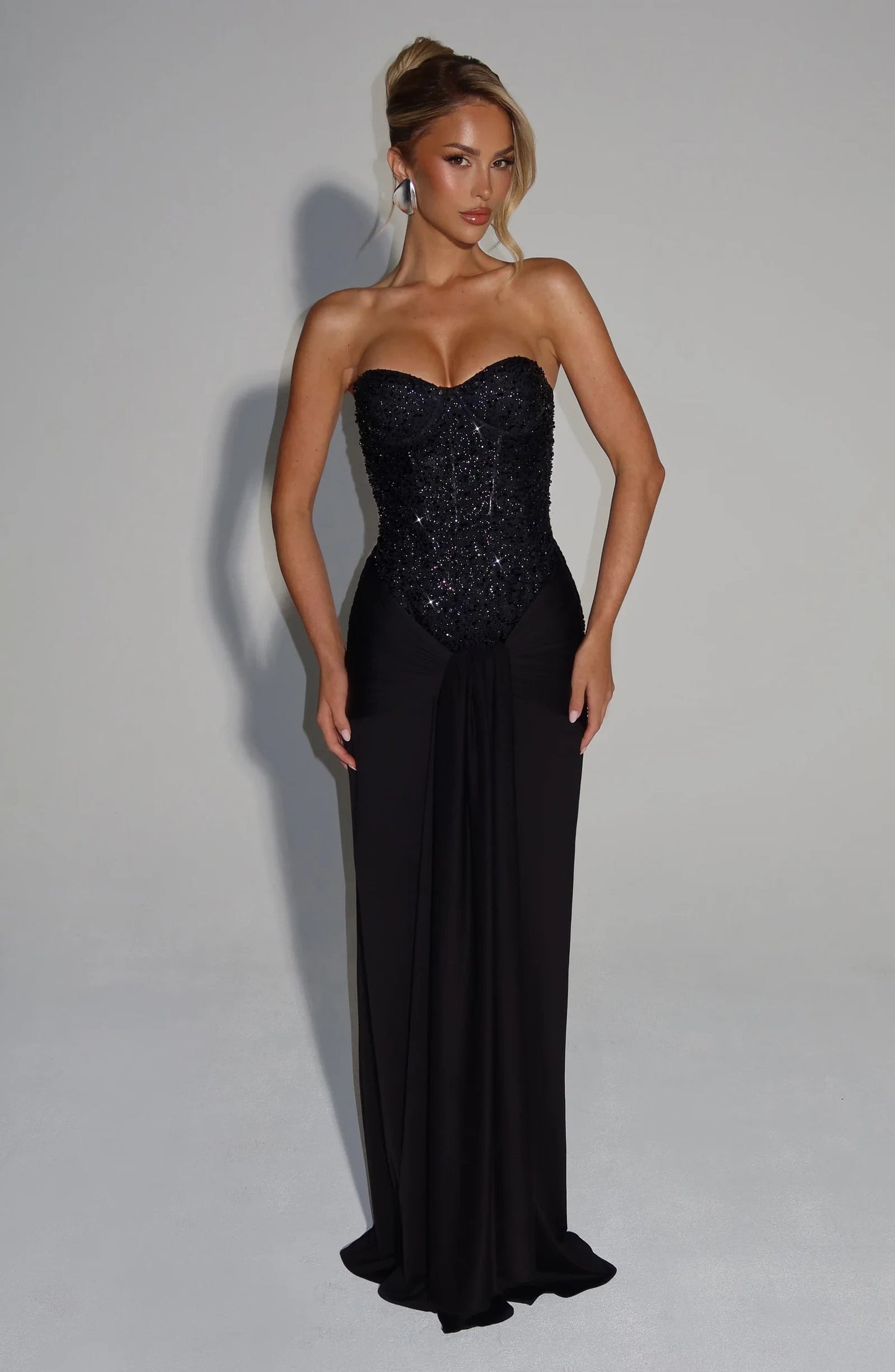 Glamorous A-Line Sweetheart Beaded Sequin Draped Mesh Black Floor-Length Prom Dress