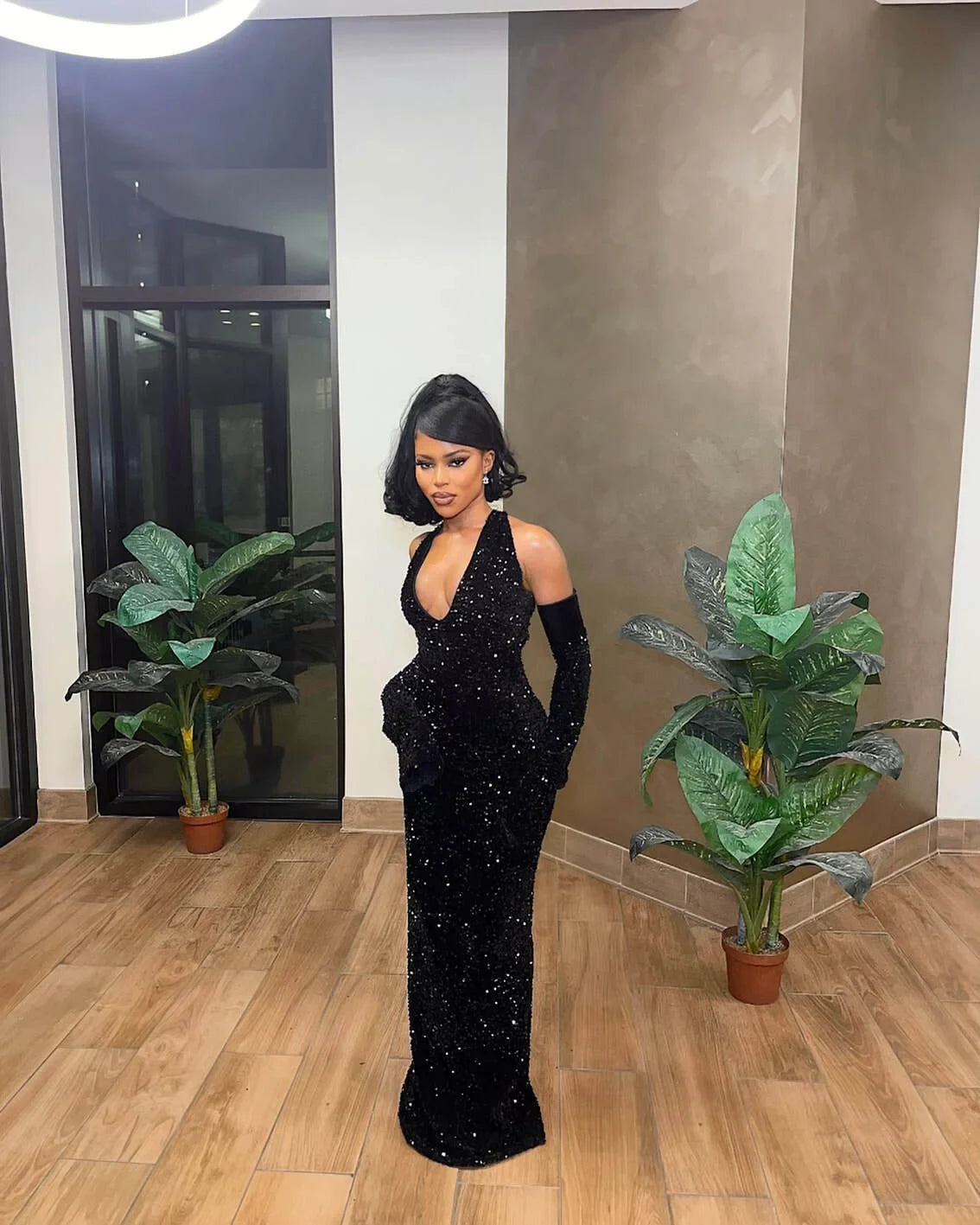 Glamorous Sheath Deep V-Neck Sleeveless Sequin Halter Black Floor-Length Evening Dress
