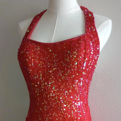 Gorgeous A-Line Halter Neck Backless Knee-Length Prom Dress
