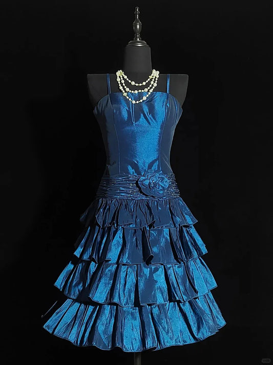Gorgeous Ball Gown Spaghetti Straps Sleeveless Pleated Backless Satin Short-Mini Homecoming Dress