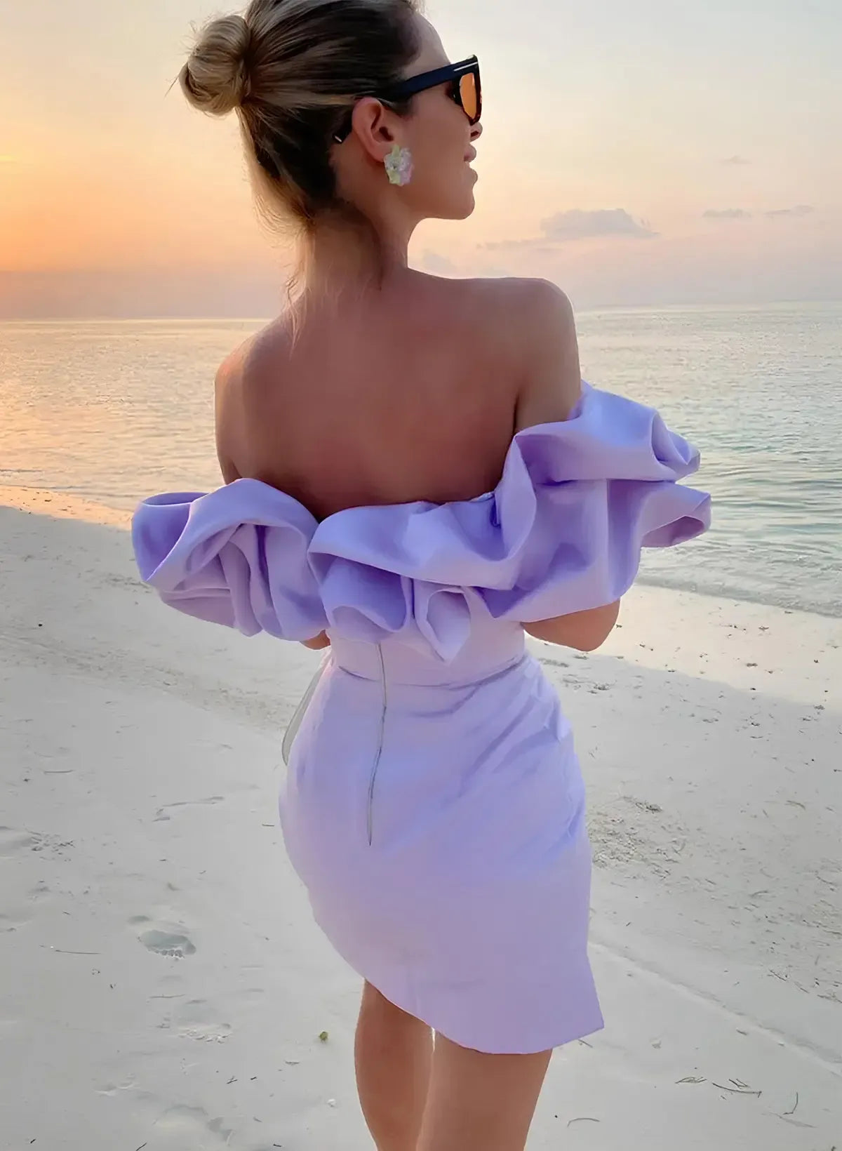 Gorgeous Bodycon Off-Shoulder Ruffle Satin Lavender Short Homecoming Dress