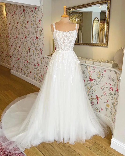 Gorgeous Lace Beach Wedding Dresses Online Square Neckline