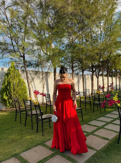 Graceful A-Line Strapless Sleeveless Pleated Satin Floor-Length Prom Dress