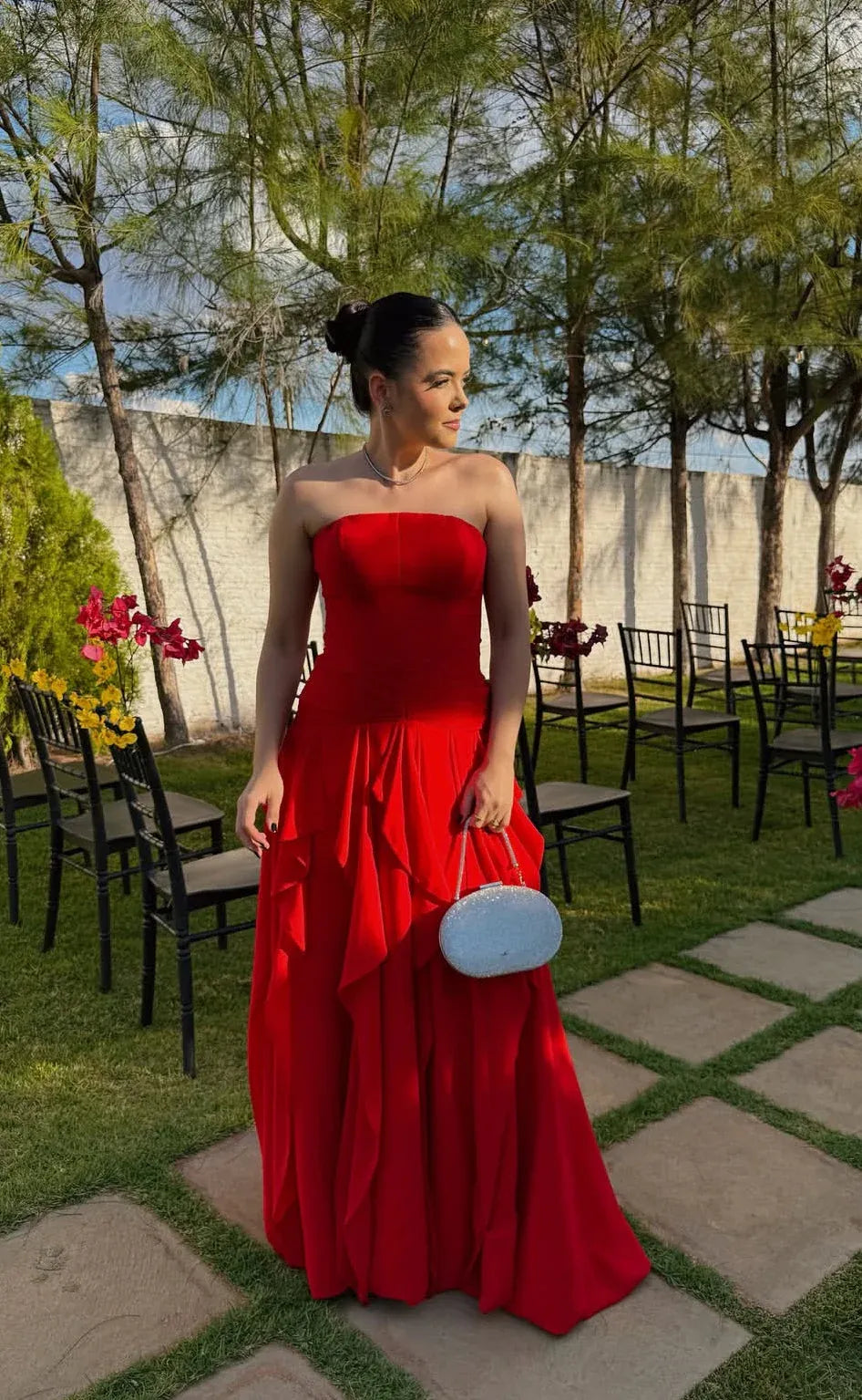 Graceful A-Line Strapless Sleeveless Pleated Satin Floor-Length Prom Dress