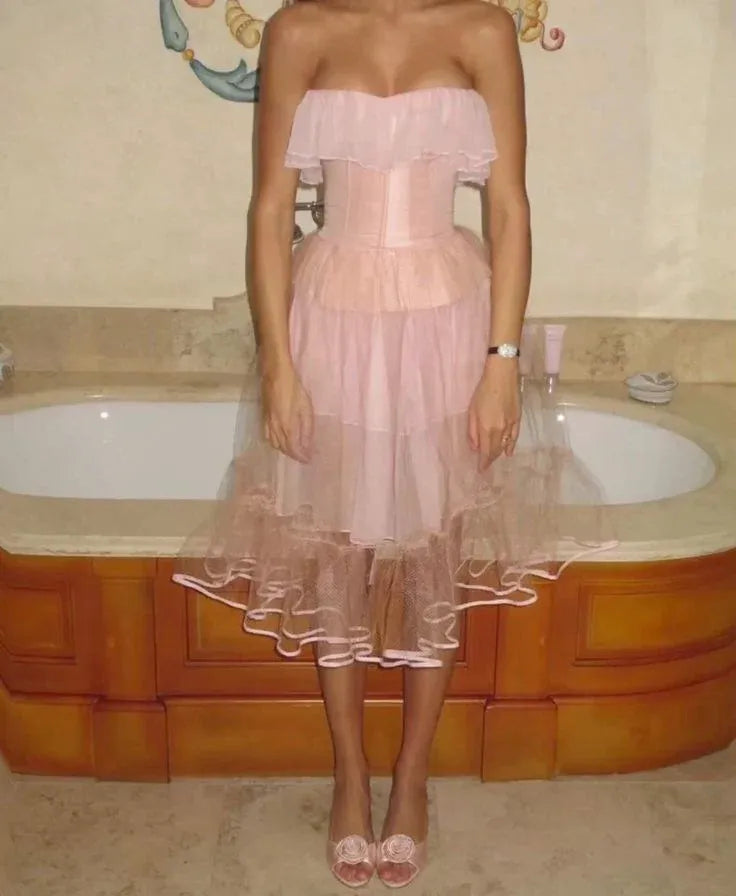 Graceful A-Line Sweetheart Sleeveless Tulle Pleated Tea-Length Party Dress