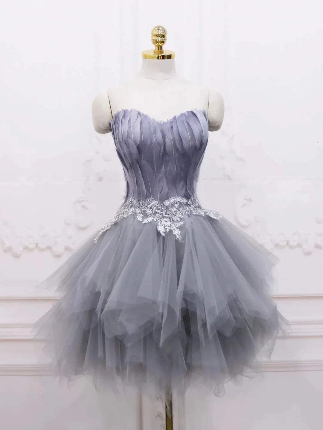 Gray Sweetheart Neck Short Prom Dress A Line Party Dress with Feather