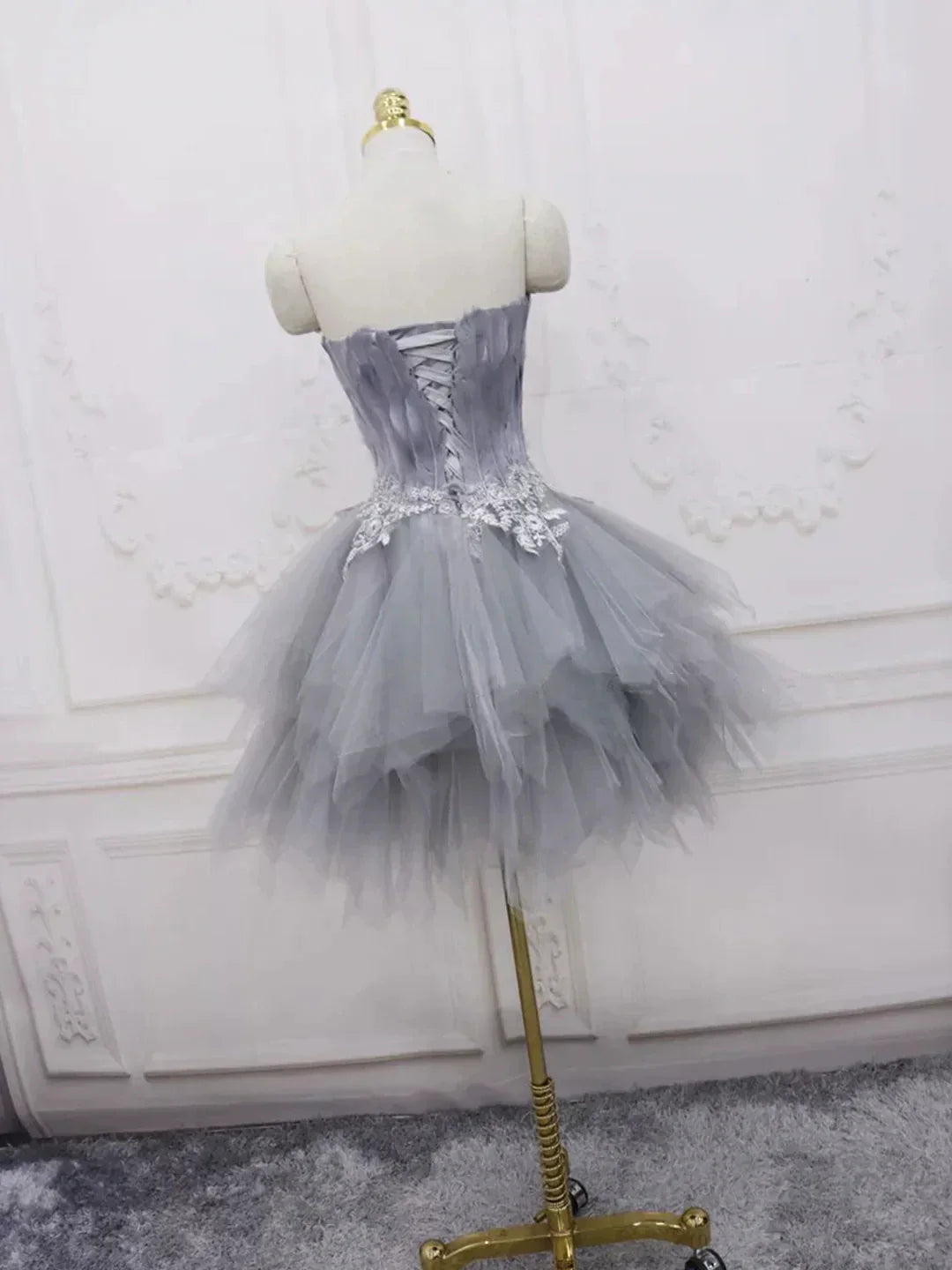 Gray Sweetheart Neck Short Prom Dress A Line Party Dress with Feather
