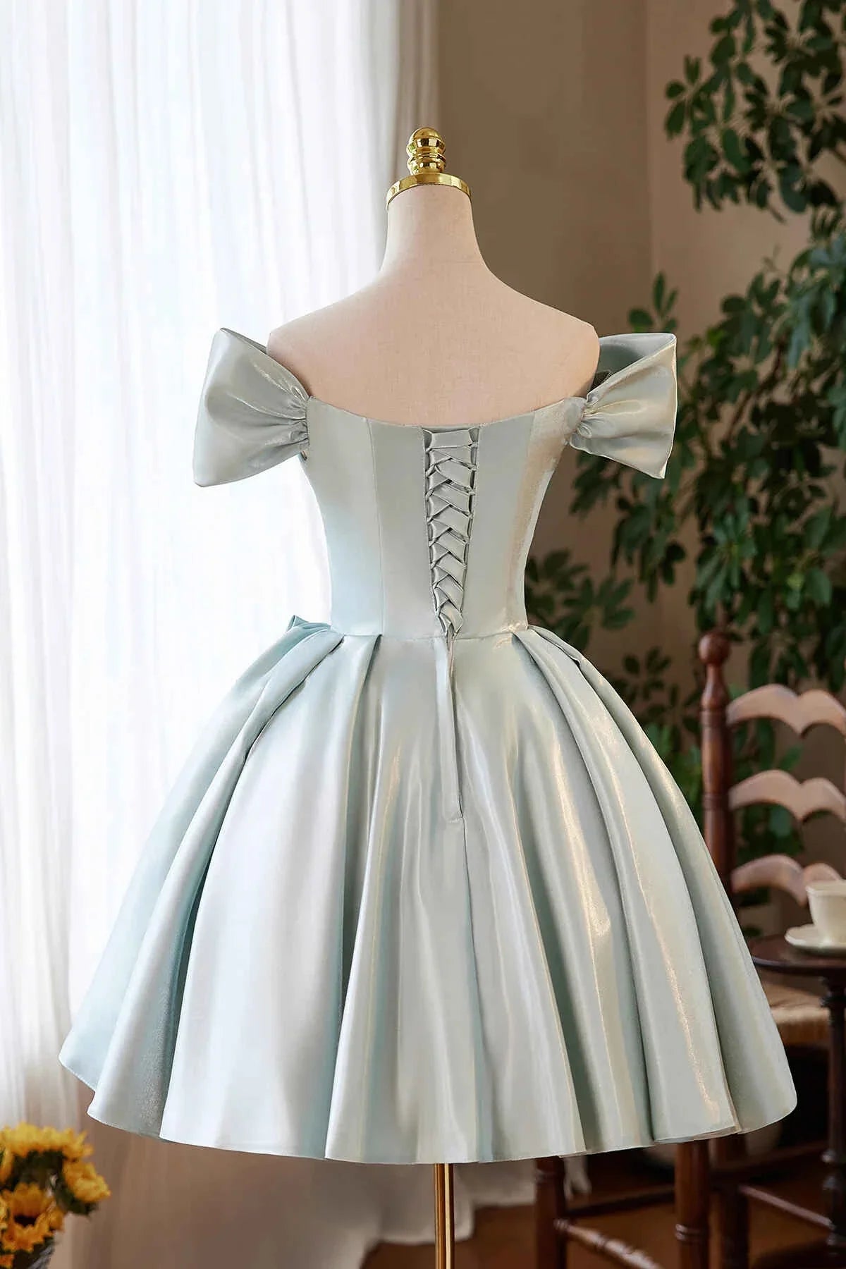 Green Satin Short A-Line Prom Dress Lovely Off the Shoulder Party Homecoming Dress