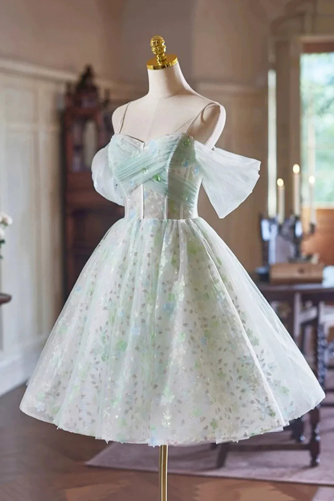 Green Tulle Knee Length A-Line Party Dress Lovely Off the Shoulder Evening Dress