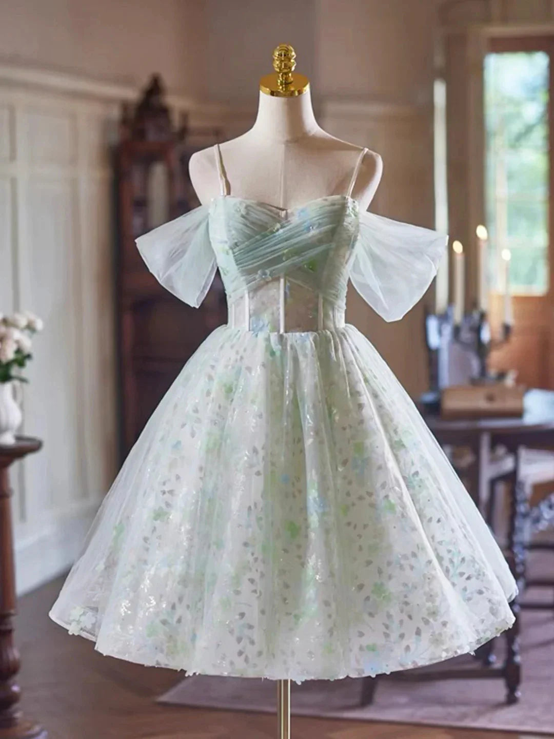 Green Tulle Knee Length A-Line Party Dress Lovely Off the Shoulder Evening Dress