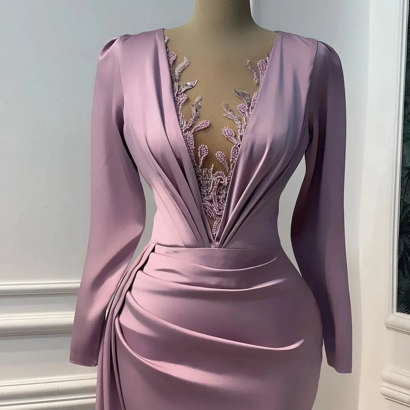 Luxe Mermaid V-Neck Long-Sleeve Beaded Satin Lavender Floor-Length Evening Dress for Women