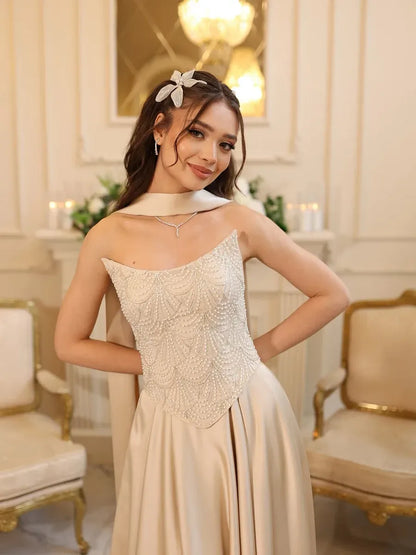 Luxurious A-Line Halter-Neck Sleeveless Open-Back Beaded Maxi Wedding Dress