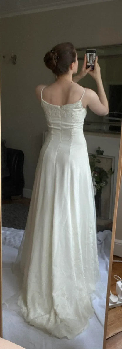 Luxurious A-Line Spaghetti Strap White Floor-Length Prom Dress With Beaded