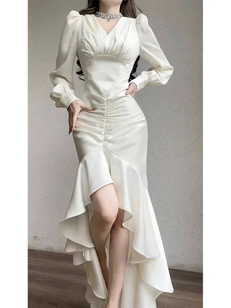 Luxurious Mermaid V-Neck Long-Sleeve Ruffle-Accented White Maxi Prom Dress for Women Custom
