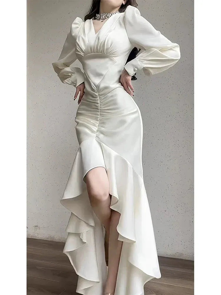 Luxurious Mermaid V-Neck Long-Sleeve Ruffle-Accented White Maxi Prom Dress for Women Custom